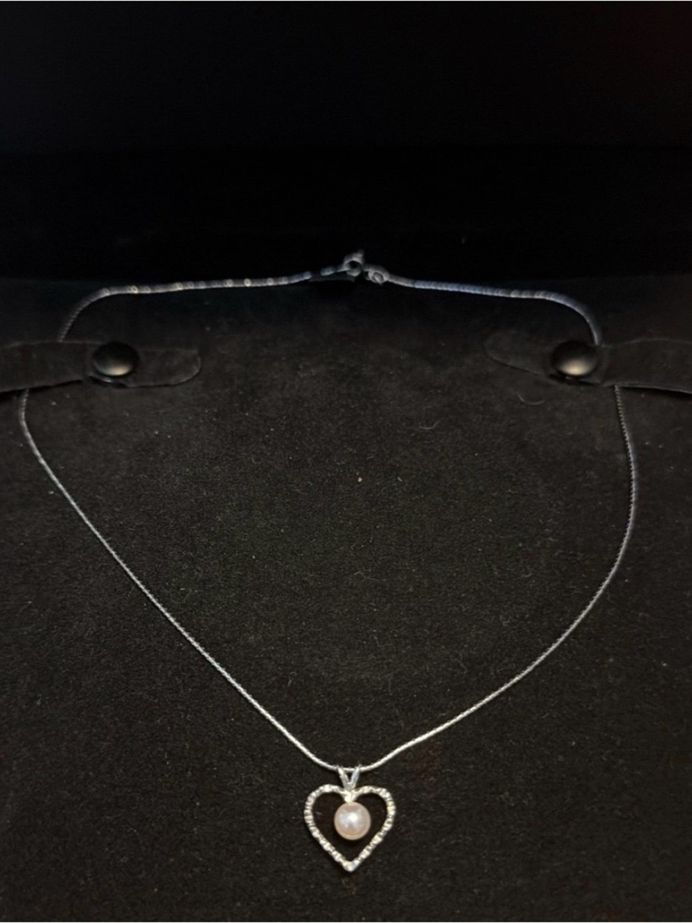18K WG PEARL NECKLACE